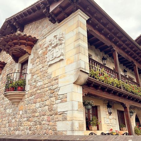Apartamentos Villa Julieta Ruente Luaran gambar