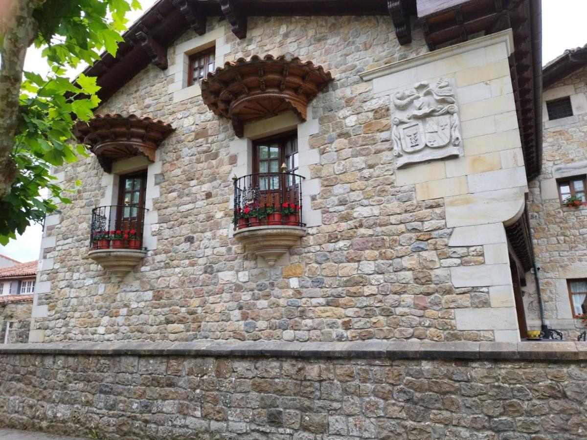 Apartamentos Villa Julieta Ruente Luaran gambar