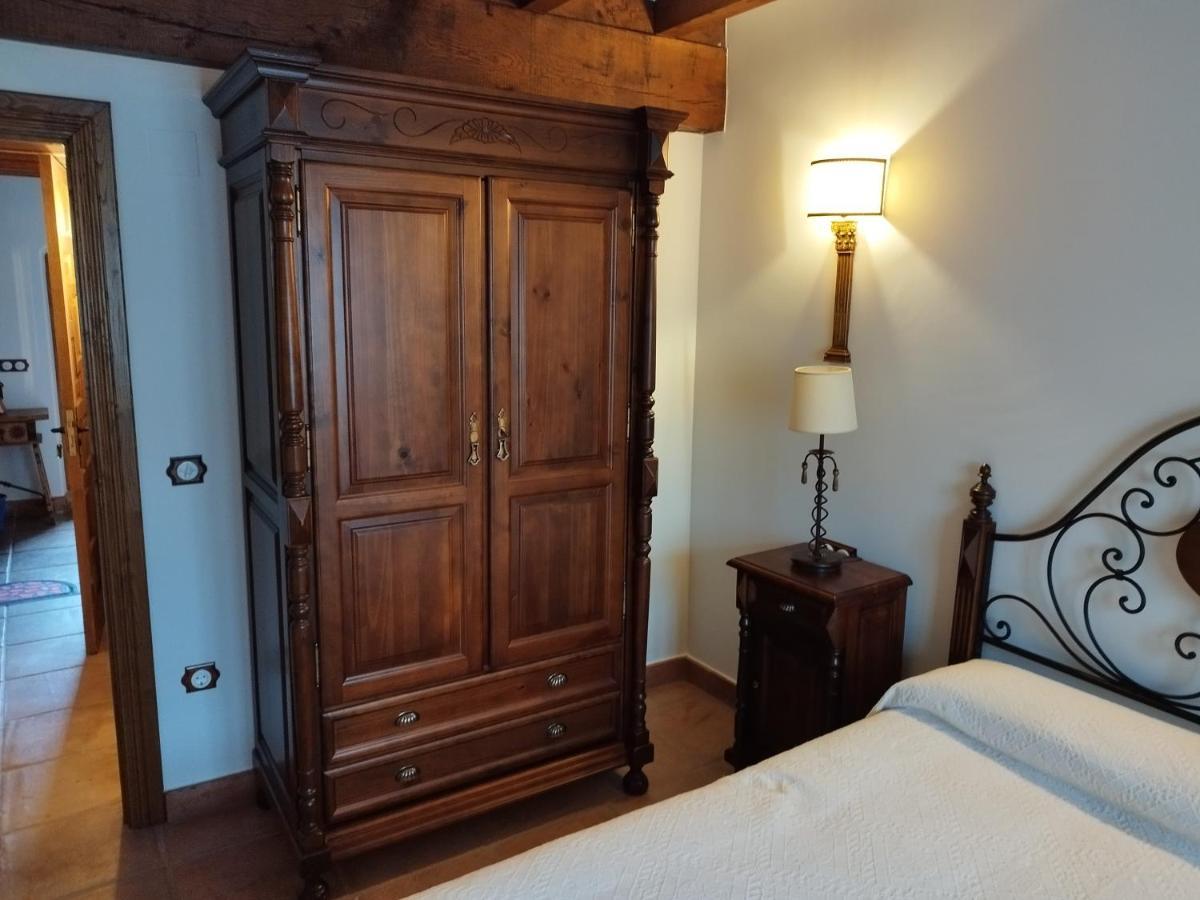 Apartamentos Villa Julieta Ruente Luaran gambar