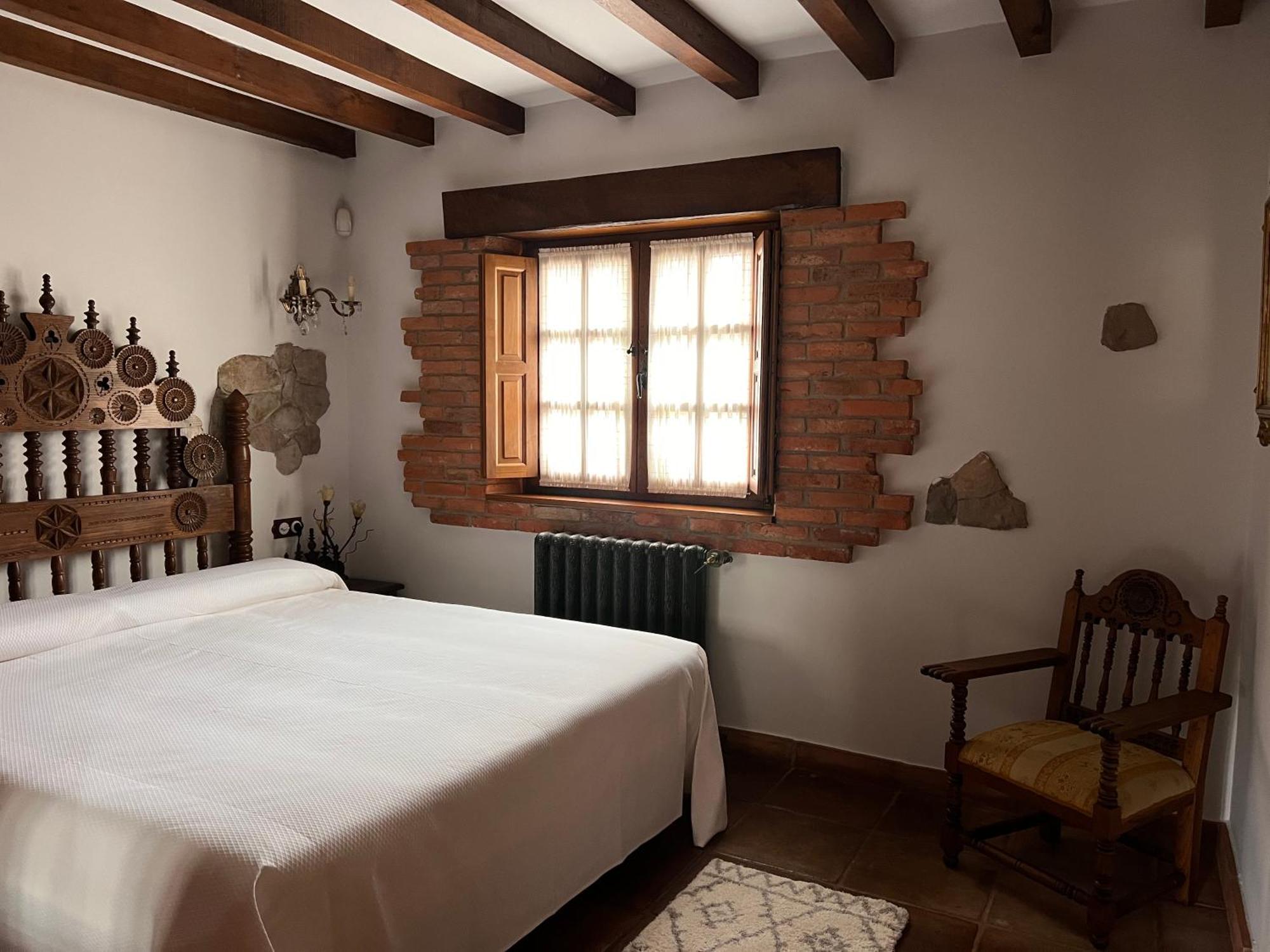 Apartamentos Villa Julieta Ruente Luaran gambar