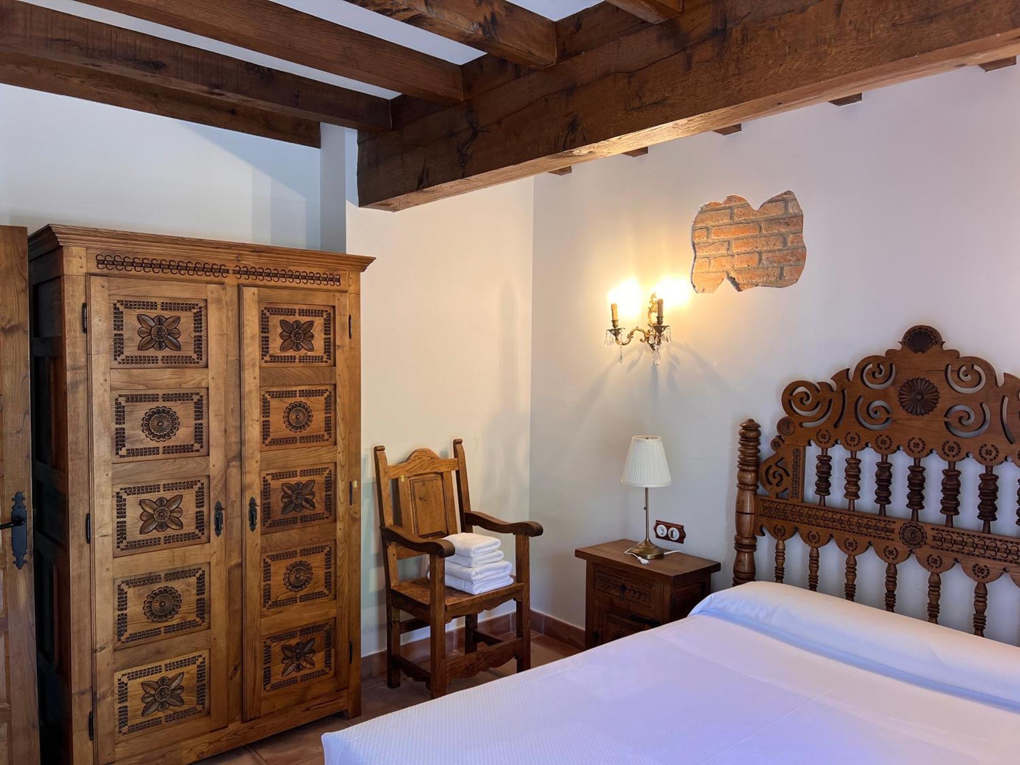 Apartamentos Villa Julieta Ruente Luaran gambar