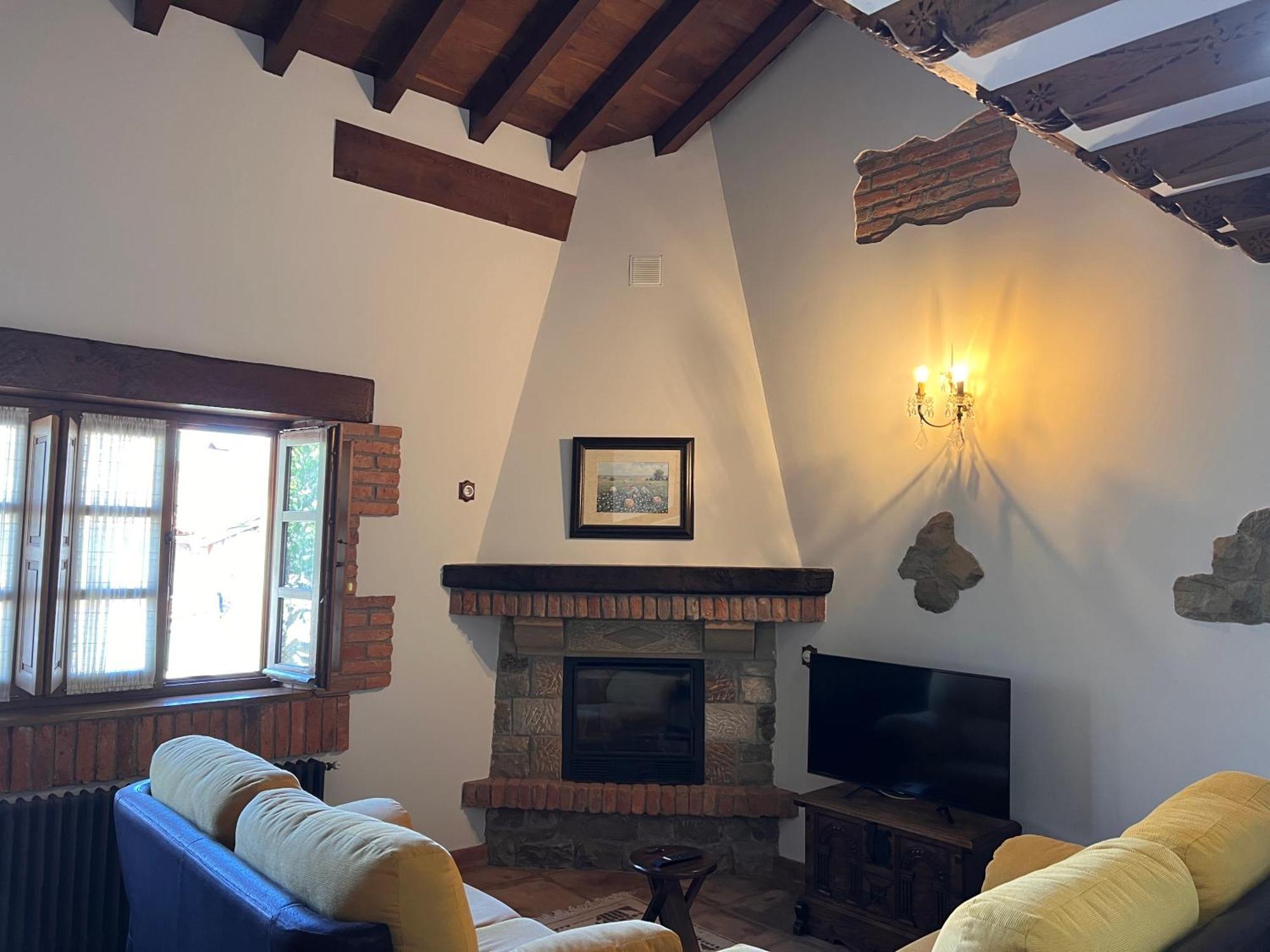 Apartamentos Villa Julieta Ruente Luaran gambar
